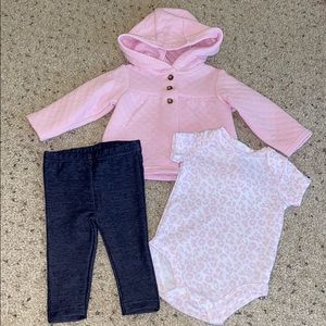 NWOT baby outfit